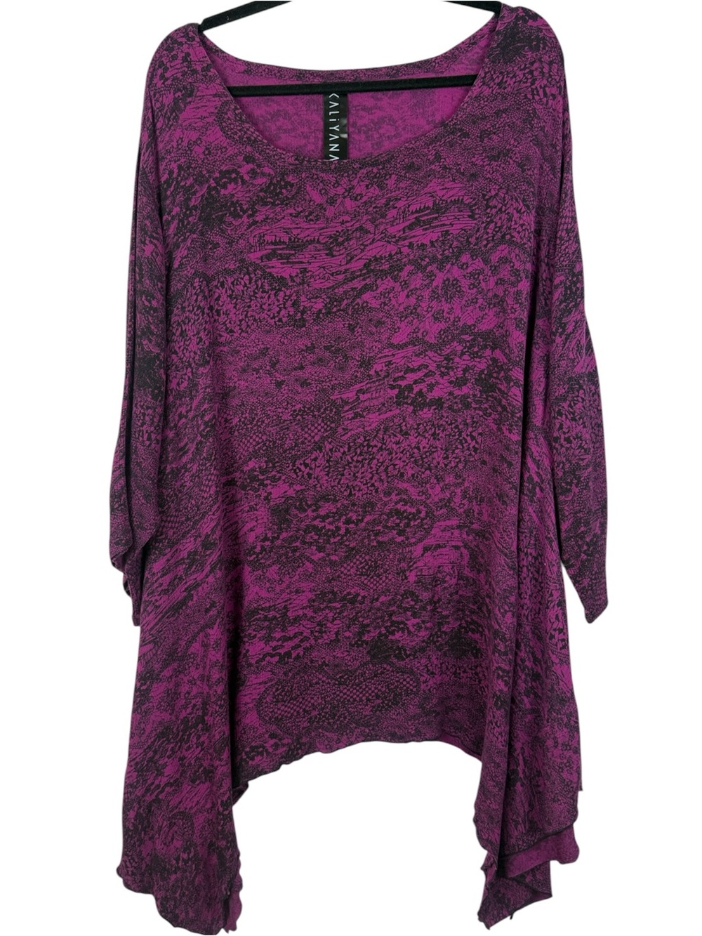 KALIYANA Canada Magenta Black Abstract Lagenlook Handkerchief Hem Top - 2